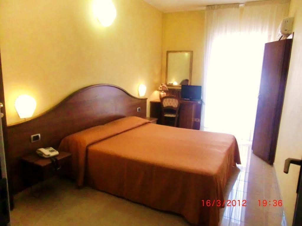 Hotel Cavour Verona Kültér fotó