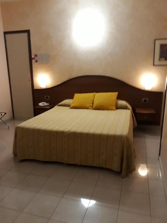 Hotel Cavour Verona Kültér fotó